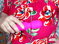 Favourite Sex Toy Vibrator on Moms Hairy Pussy - Mature Amateur BBW Slut Cheating Aunt