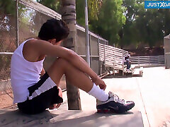 Monster step father sex lesson makes his gay friend moan loudly while doing anal