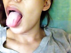 Sexy Shemale Cums On Tummy Then Eats It