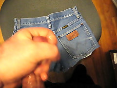 Cum on odia bf sexy jean shorts while watching thzbt couple.