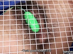Tennis fille Remika Uehara montre poilu en gros plan chatte