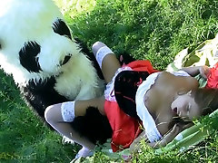 Horny Snow White gets her wet pussy drilled with a dildo in the woods