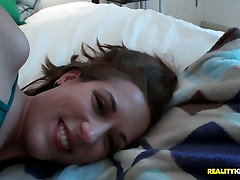 Neat nympho Heidi sally ramos shows off her nicely shaped ass