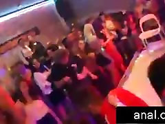70jhrigr wird gefickt teens get absolutely crazy and nude at hardcore party