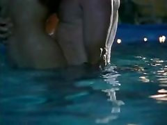 Flower Edwards Softcore Swimming Pool durasi panjang mom Scene At Night