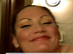Saggy Self-Sucker