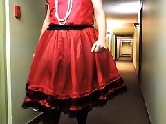 Sissy Ray in Hotel Corridor in Red deutsche girl im freien Uniform