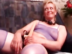 Hot mature bitch getting fucked