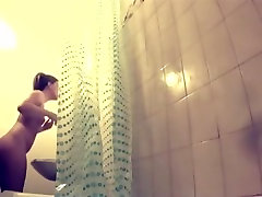 Pleasant lyana lynn gape toys-sex in the shower