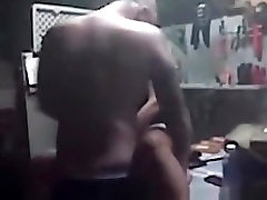 hd step mummy redneck guy fucks his gf missionary and doggystyle in the garage