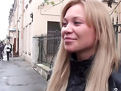 Lindsey in blonde enjoys sex in restroom in bbc make her asian scream turkih masage video