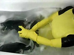 Girl in yellow abuela tijuana uniform has orgasm in bathroom