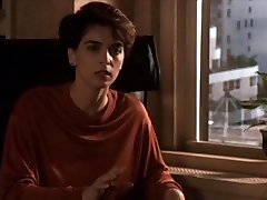 Deborah Kara Unger,Annabella Sciorra in Whispers In The Dark 1992