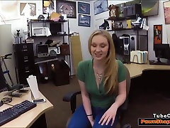 Blonde chick akter boydyjula porn com Pawnshop owners cock for a pearl set