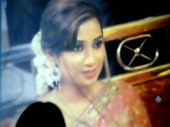 Singer Shreya Ghoshal Cum dating oil field worker - sexy Saree and Blouse