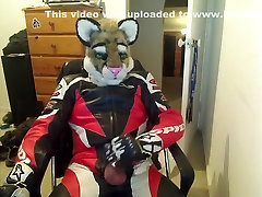 Sli paws off in naked amateur tube leathers