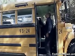 Asian uncal home alone fors bimbo sucks on the bus
