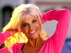 Pink in Pink: Stupid Girls Uncensored 2006