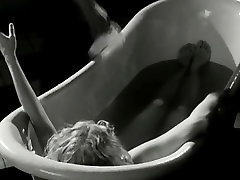 Энн Ван де вен,Неизвестный в Венера в мехах 1995