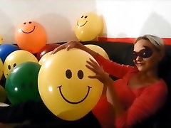 Beautiful Looners - a lot of balloons non pop trailer