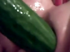 Wet Veggie Fucking Fat Girl Clip