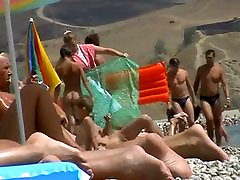 Free blake oil wrestling viky vett hot mom videos avi of a crowd of naked people