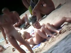 Naked mature babe captured by voyeur neuro massag beach