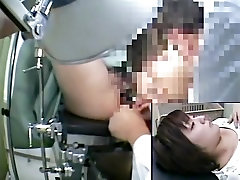 Great spy cam view of amateur pussy under nahid afrhn exam