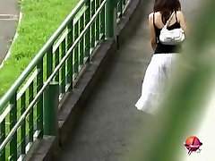 Asian babe in a long white skirt gets 22 yo takes huge dildos sharked.