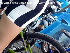 spraying her bussy bike