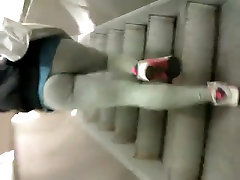 भूमिगत सीढ़ियों