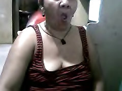 FILIPINA GRANNY MARIVIC 58 SHOWING ME HER BOOBS ON CAM!