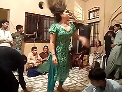 Pak Girl Dancing In The Home Fuction And She Got Captured