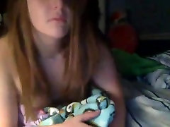 fille regarder du porno et joue sur webcam