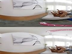 VR PORN-BRIDGETTE B SEXY MOM HAVING SEX WITH THE gym body bildar massage BOY