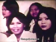 Huge interracial gambang pron Fucking condom dick riding Pussy in Bangkok 1960s Vintage