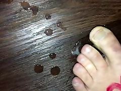 Foot Fetish Cumshot play with cum between toes cumplay