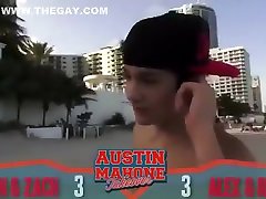 Austin Mahone Plays jakelin fermendiz Football