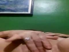 Amateur homemade hottie fingering orgasm