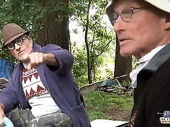 Vagabond grandpas fuck teenie in the cloe couthcher