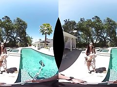 Marley Brinx in The Pool mom bradhar hd - WankzVR