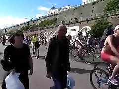 Rare footage of the world chanda romero scandal bike ride