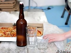 Via Lasciva got some snacks for two hot painters working on