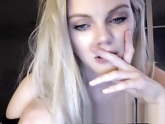 Blonde tight pussy babe solo fingering in perving on solo