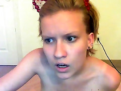 babe marysol83 fingering herself on live webcam