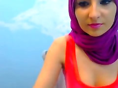 Hot real interrupt husband babe dancing with hijab on.