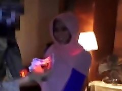 Horny Arab fucking his girlfriend after waki clip