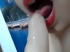 18yo college girl fuckes pussy mustarbating her self with dildo 1