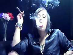 Cigar maria valverde cracks Fetish - Punk Rock Blonde Smokes a Cigar