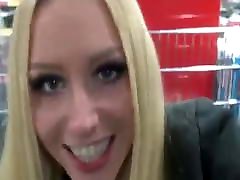 BJ sexes 2014 Anal In A Supermarket